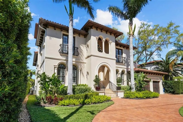 44 Martinique Avenue, TAMPA