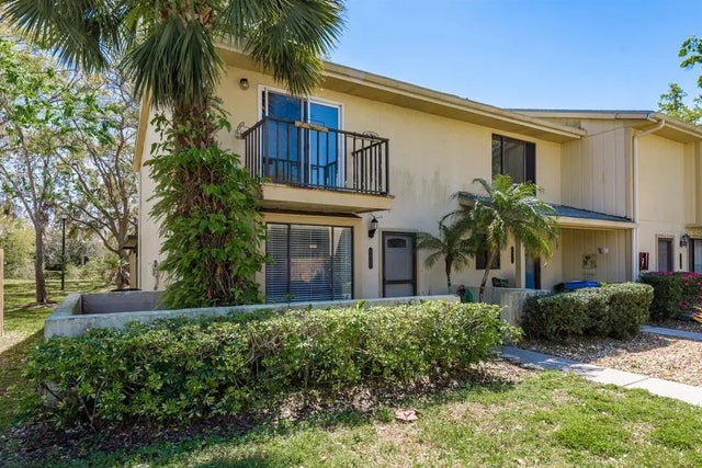 9037 Pebble Creek Drive, TAMPA