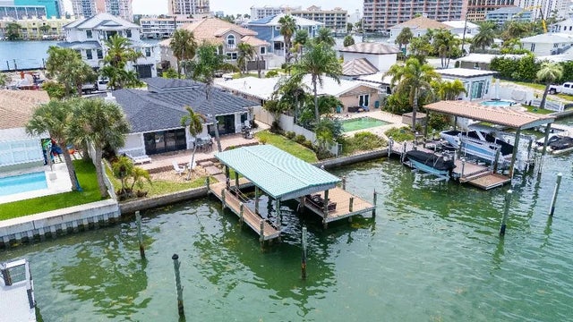 166 Bayside Drive, CLEARWATER BEACH