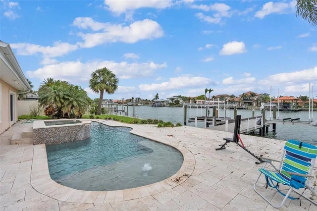 213 Leeward Island, CLEARWATER BEACH