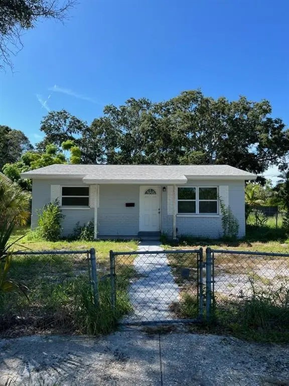 5254 1st Avenue S, ST PETERSBURG