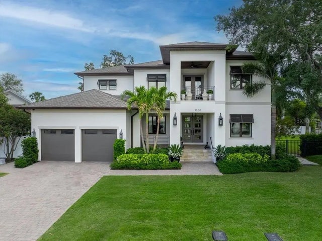 2501 S Dundee Street, TAMPA