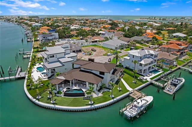 491 Laguna Drive, TIERRA VERDE