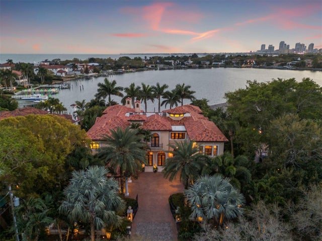 2020 Brightwaters Boulevard Ne, ST PETERSBURG